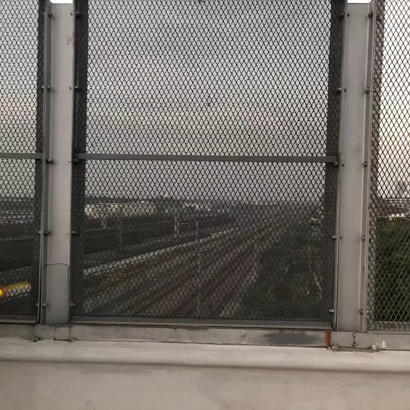 13333081799 (75) 13333081799 (75)